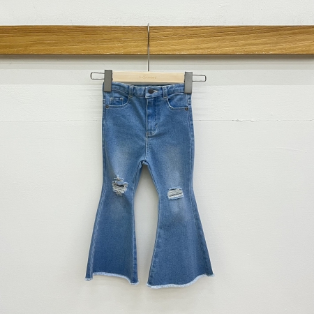 Sanding Distressed Flare Jeans